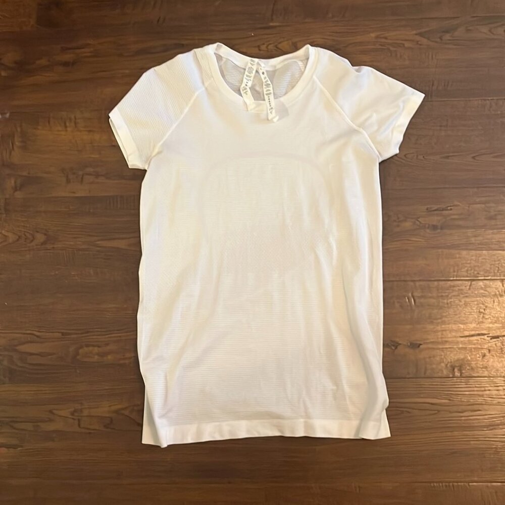 Lulu lemon swiftly tech shirt